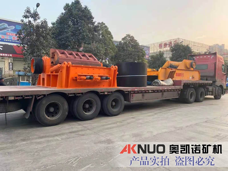 盤(pán)式振動(dòng)給料機(jī)廠家發(fā)貨現(xiàn)場(chǎng)